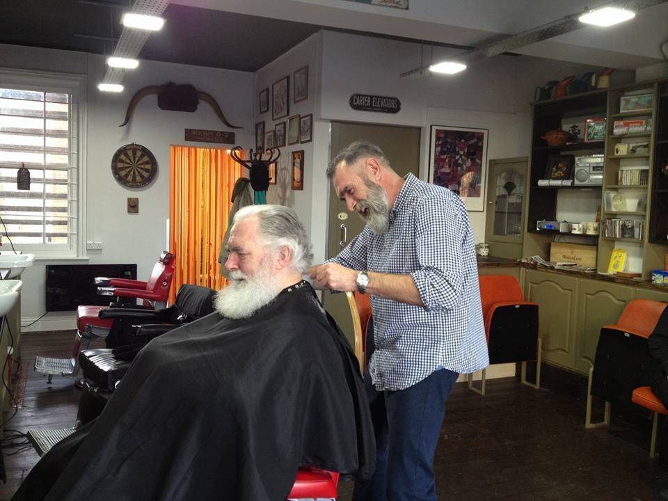 Everybody needs a haircut ⛄
Always a pleasure giving this gentlemen a tidy up...Ho ho ho . @AJBARBERS.