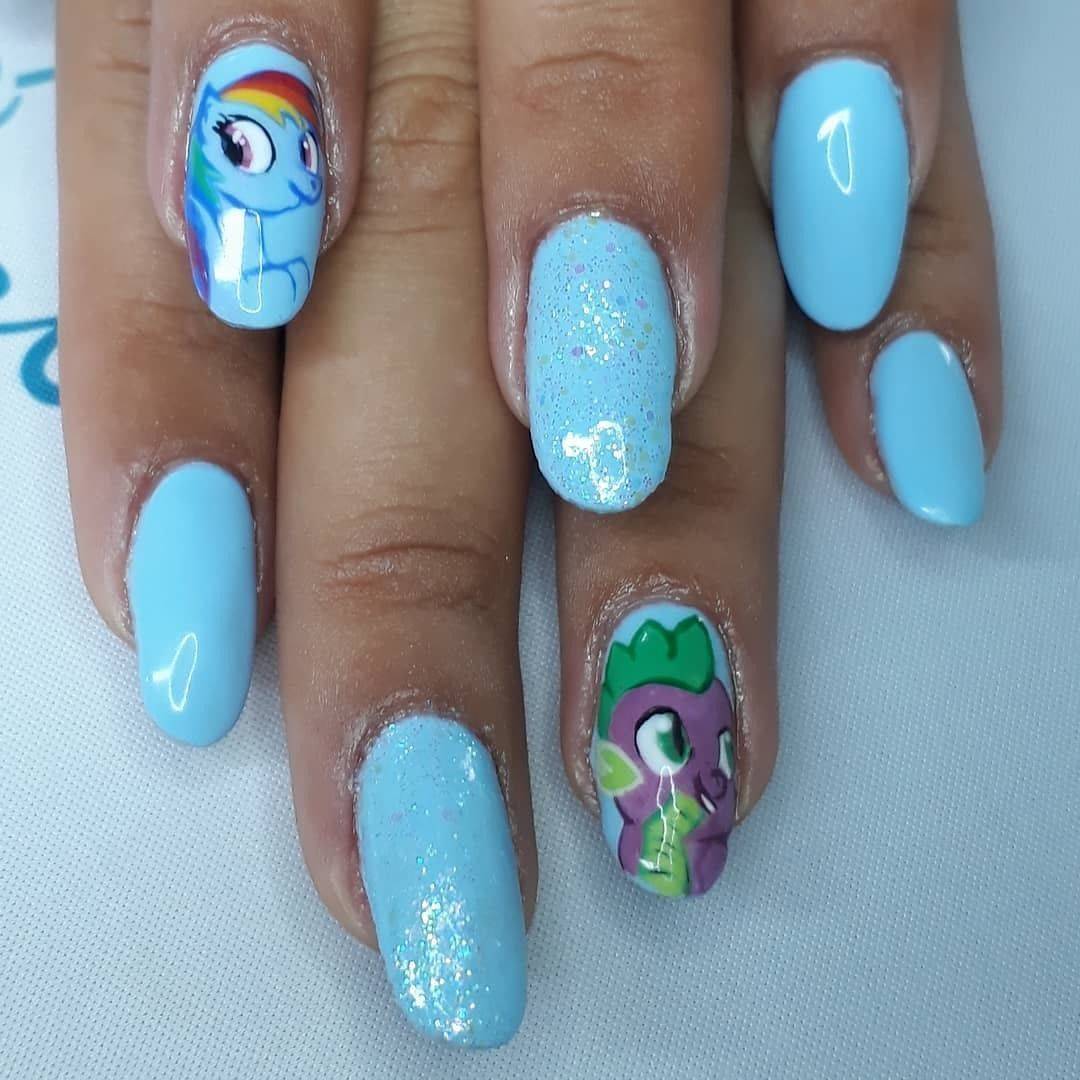 Rainbow dash & Spike. Really enjoyed doing these today for the gorgeous Charis
#missioncontrolgelpaint #youngnails  #ManiQ #mlpnails #rainbowdash #gelpolish
