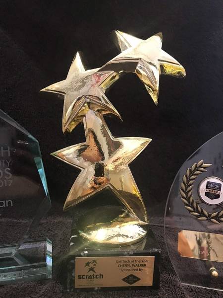 scratch star awards 2016 trophy Gel nail tech of the year Cheryl Walker 