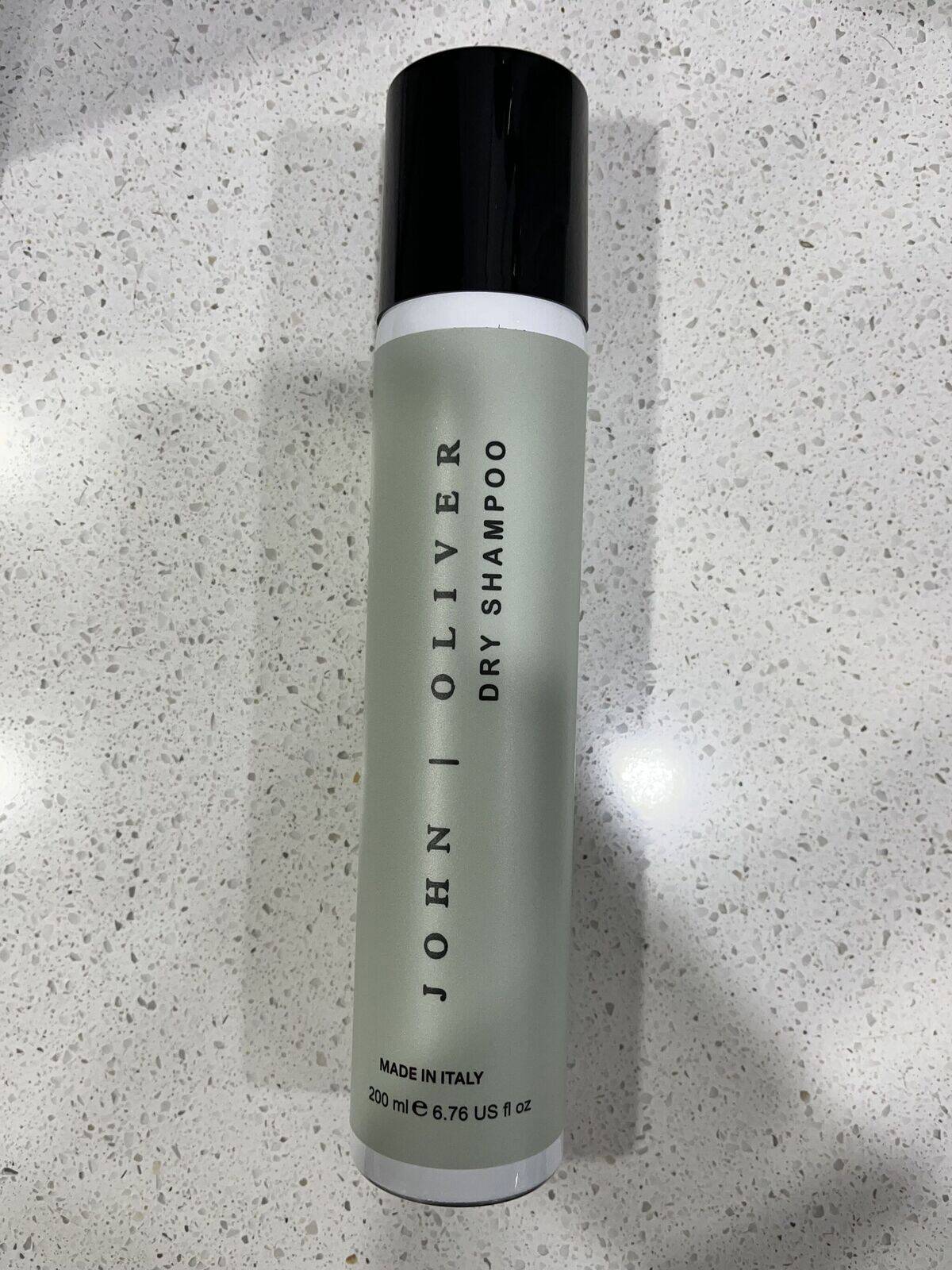 John Oliver Dry shampoo 