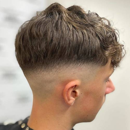 Need to get back to tripping over the ring light & torturing my clients to let me take 500 photos ❤️