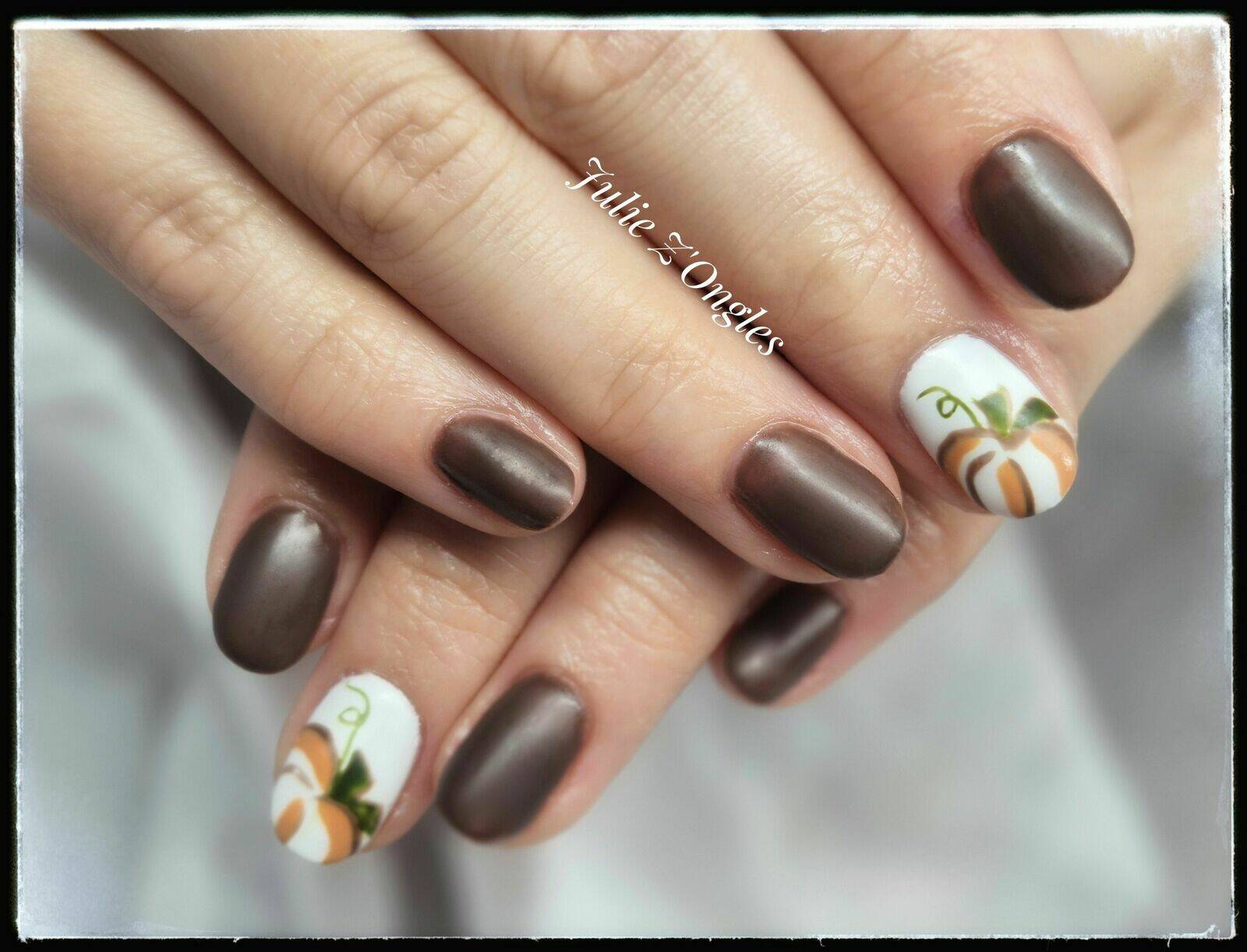 Renfort semi permanent et Nail art 