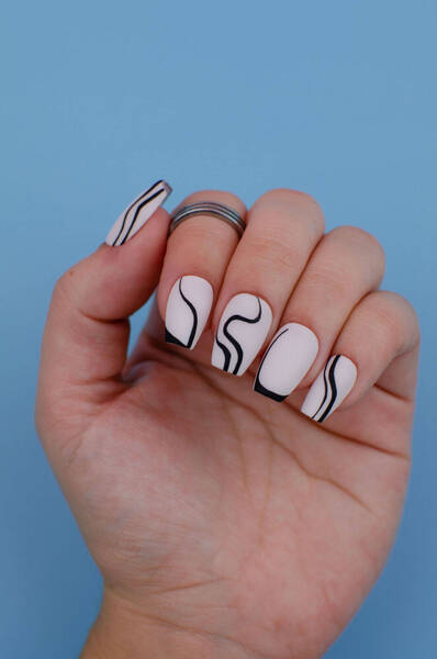 Press on nail art simple