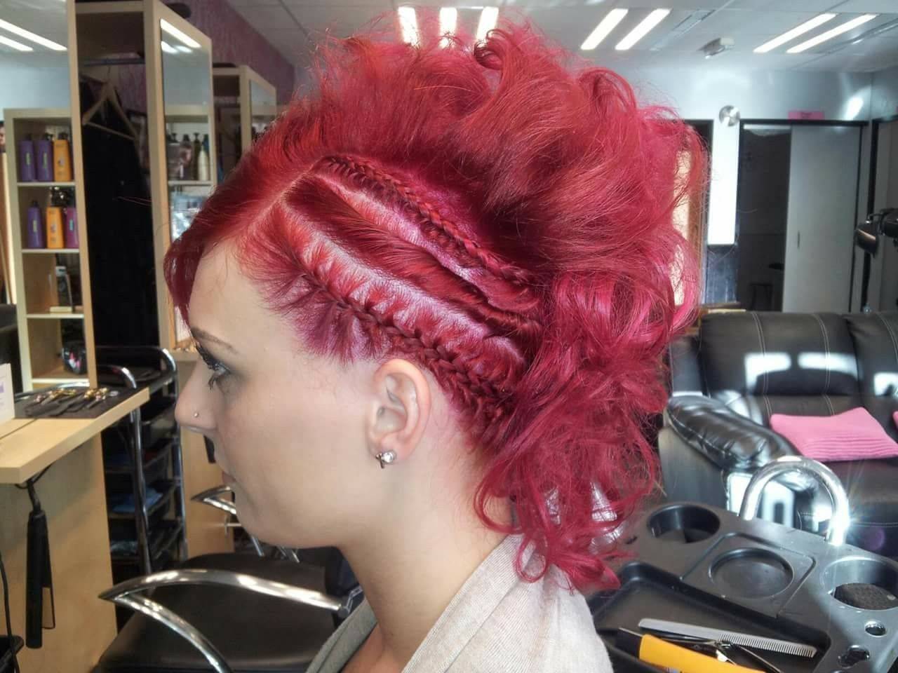 With such a bold colour requires a bold put up 