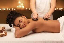 Hot stone massage 