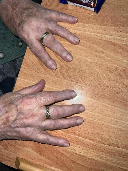 Nails at residential home