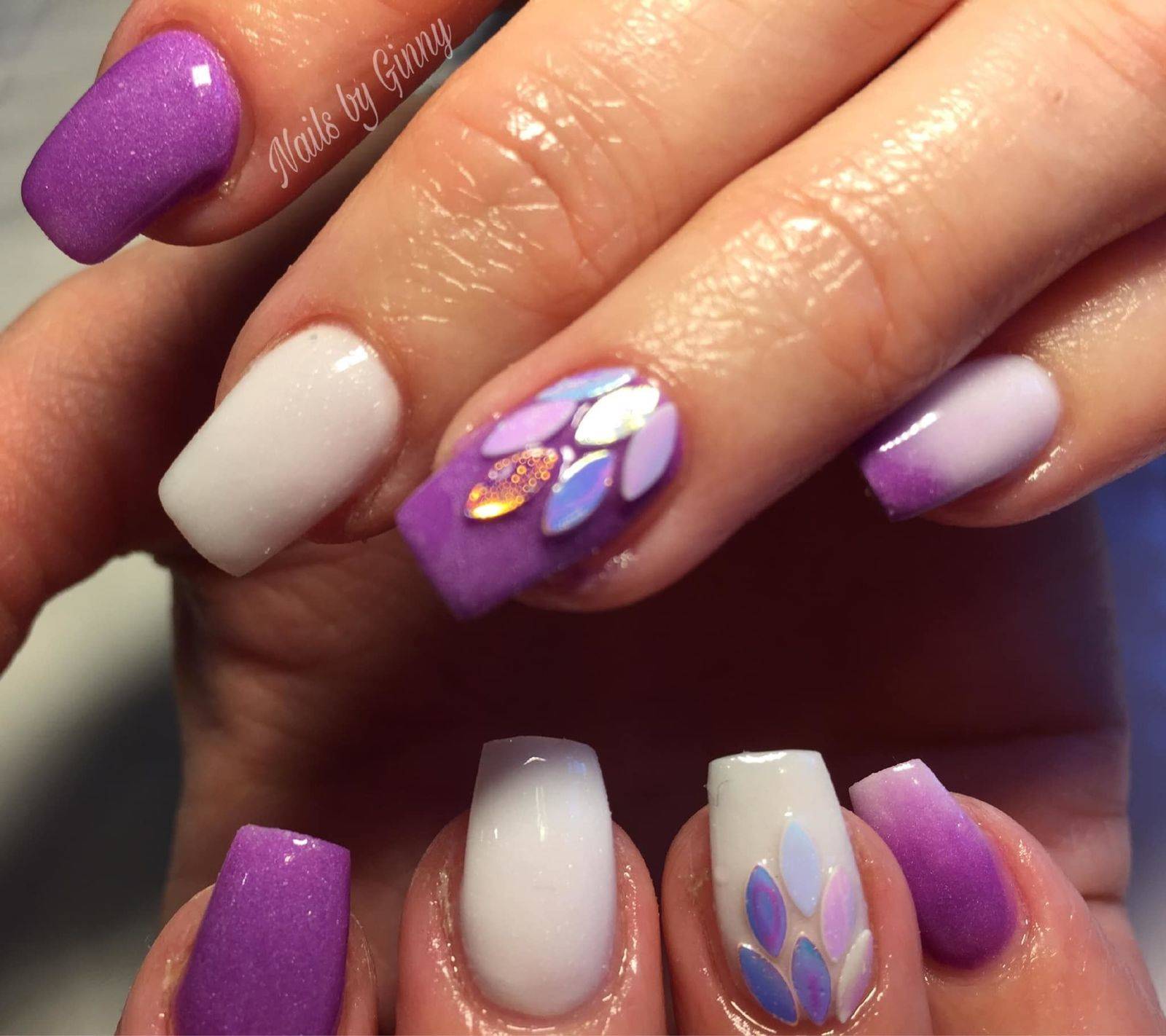 I thought these little gems were quite pretty.. 