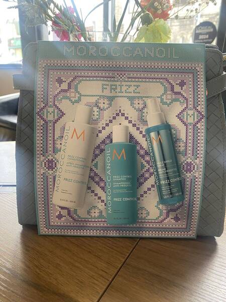 Moroccanoil Frizz Control Gift Set
