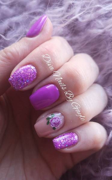 Bobby Zazzler gel with Livi glitter and a pretty decal