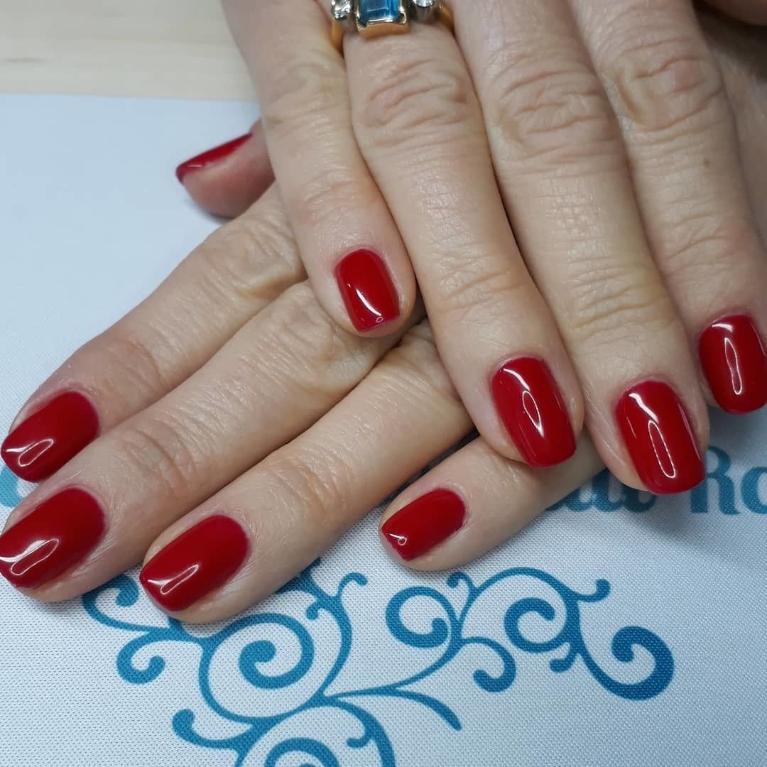 This colour is gorgeous - Scarlet 101 ManiQ Gel Polish 
#youngnailsuk #youngnailsinc #ManiQ #rednails #thecuteicklenailroom
