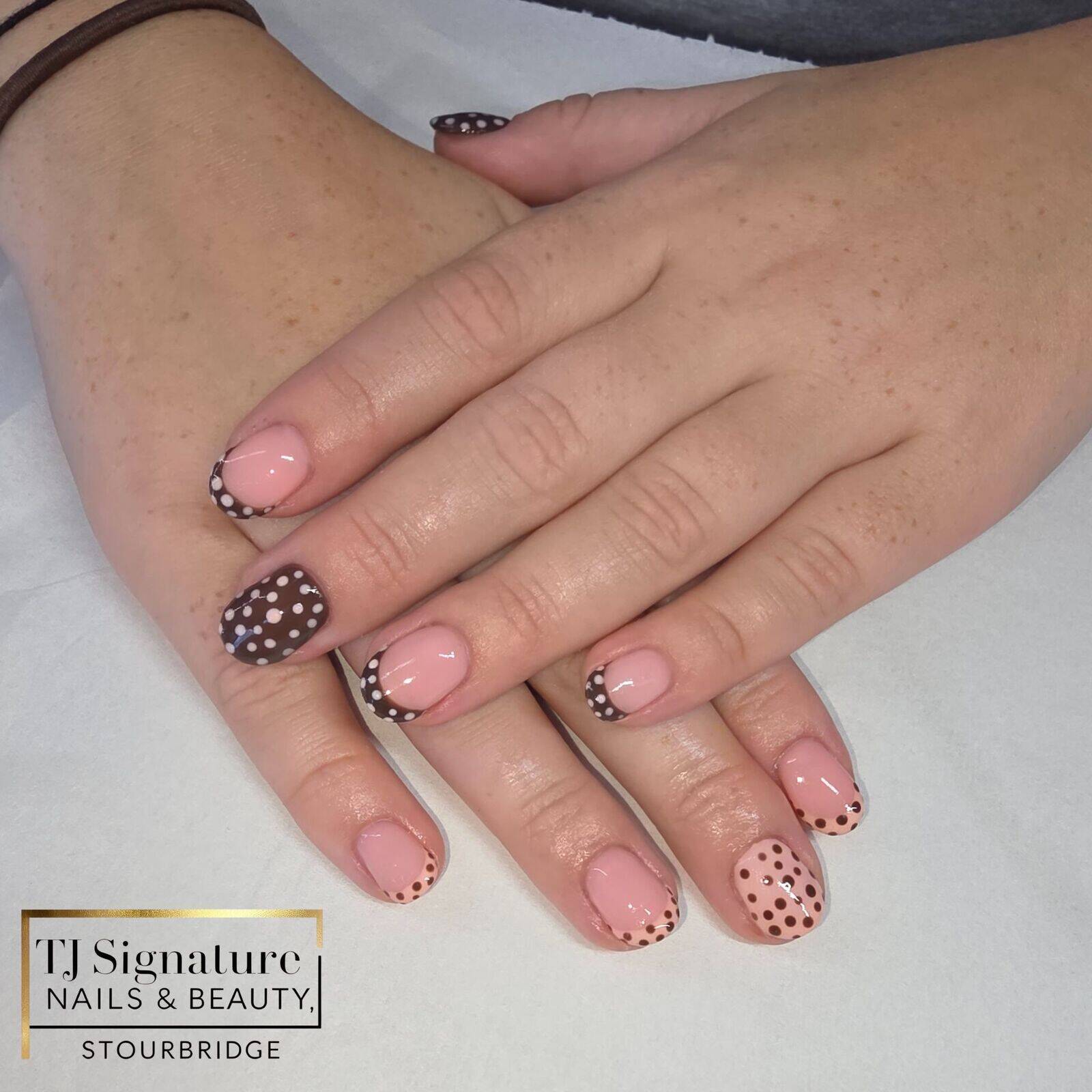🤎✨ Playful with a chic twist! A mix-and-match polka dot design, Fun, stylish and a little unique while still keeping it classy.
