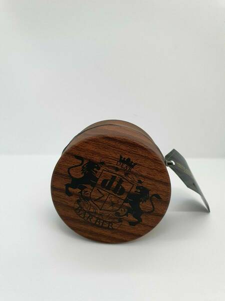 Dear barber strong hold pomade