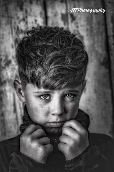 Layered crop, longer fringe 