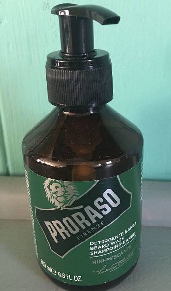 Proraso refreshing beard wash
