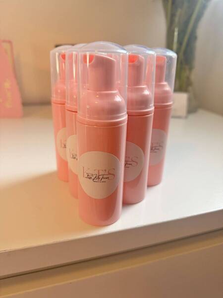 Lash shampoo £10