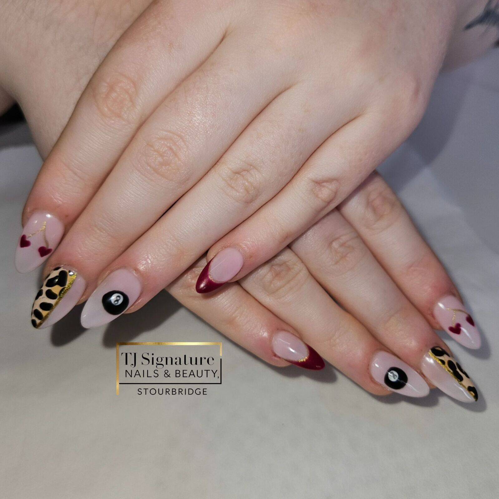 For nail / skin biters, gel bonds are a game-changer! Stop the habit and achieve gorgeous, healthy nails all at once. It's a win-win! ✨