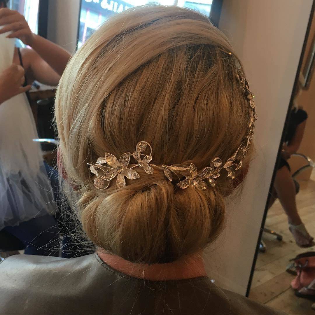 Wedding hair 
@holsie_d