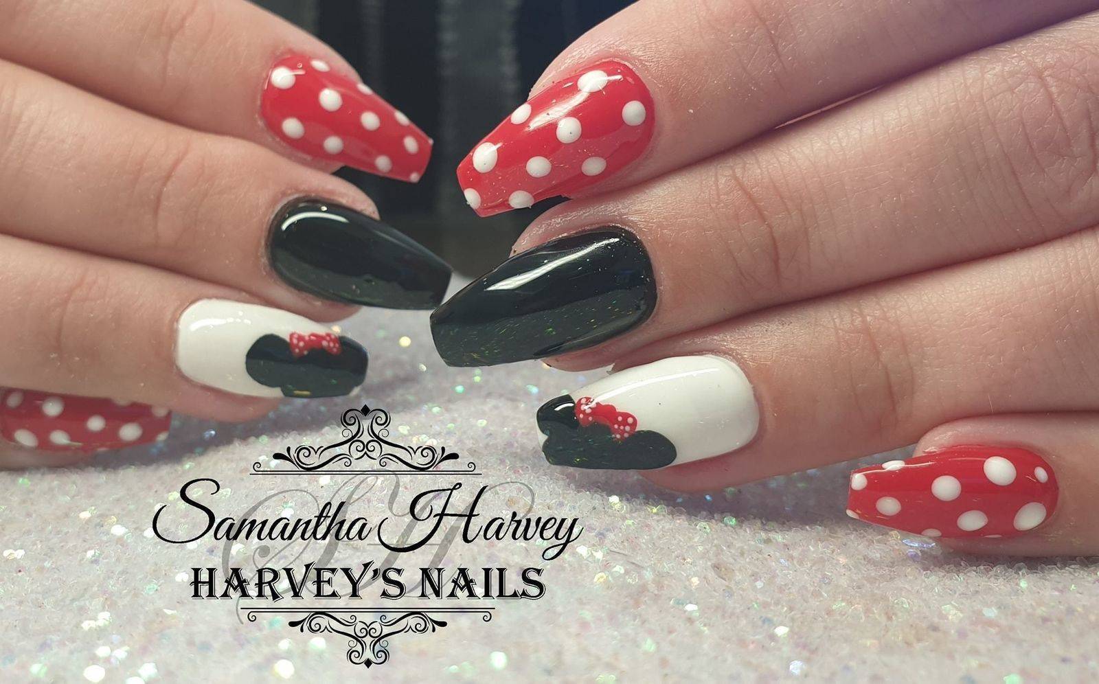 Acrylic extensions, finished with Gel polish and Mini mouse design