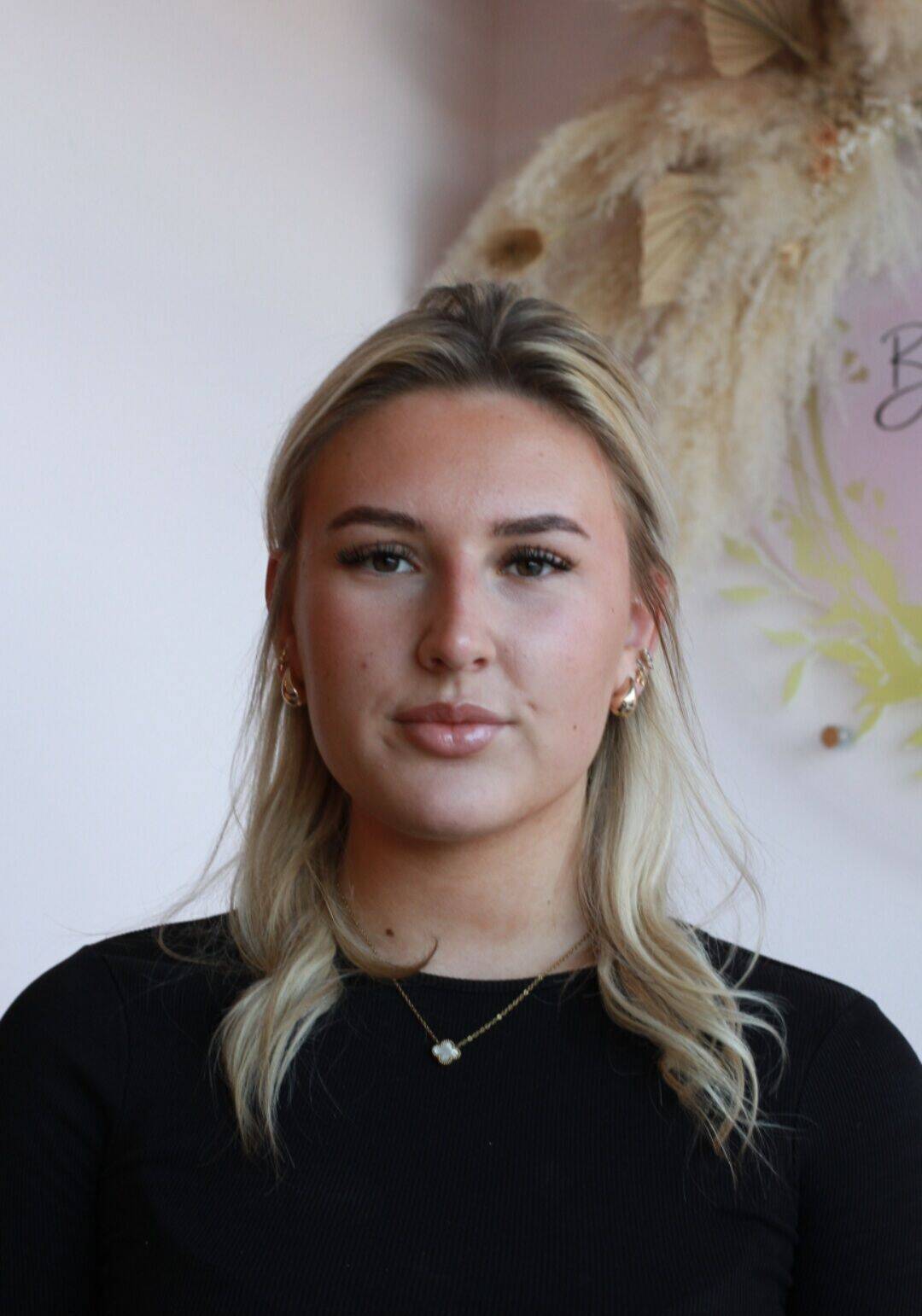 Kadence ♡ Beautician,Hair & Makeup 