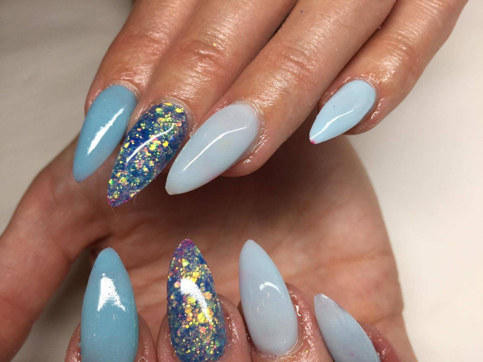 Blue... because it’s wet ☔️ and blue for my teacher who’s team in blue, and it’s their sports day today 