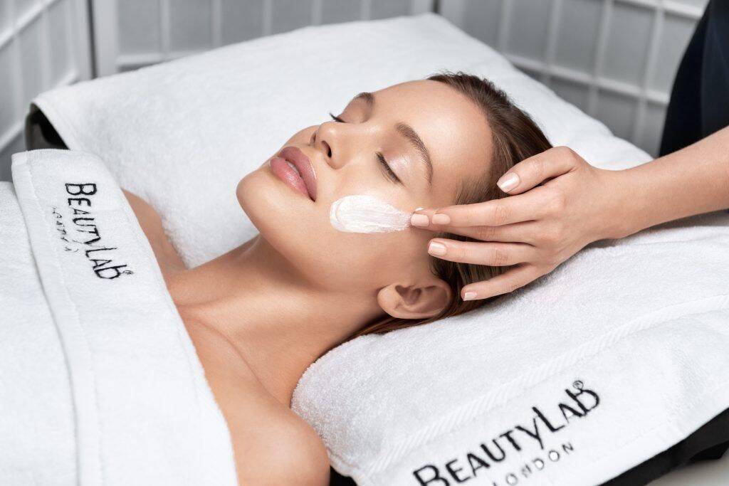Anti Ageing Luxury Facial