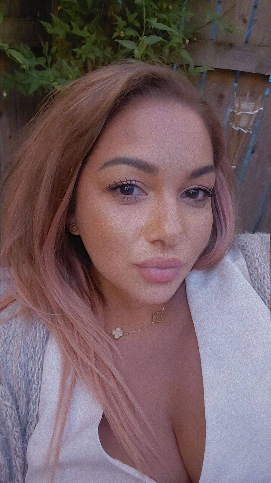 Chantelle (owner)