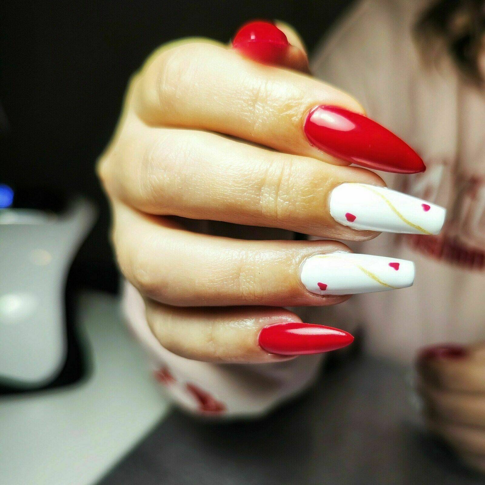 2 Types de Formes Coffin et Stilleto + Nail Art