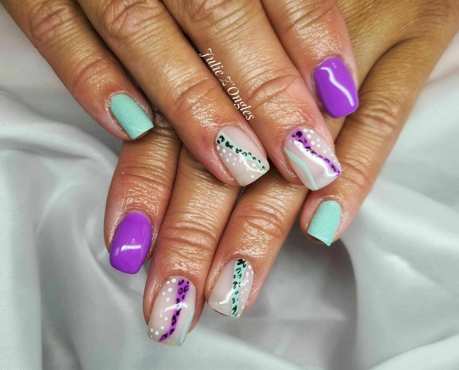 Pose de semi permanent tricolor et Nail art