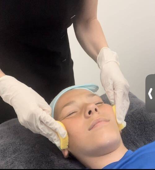 Steam & extract teen facial 
