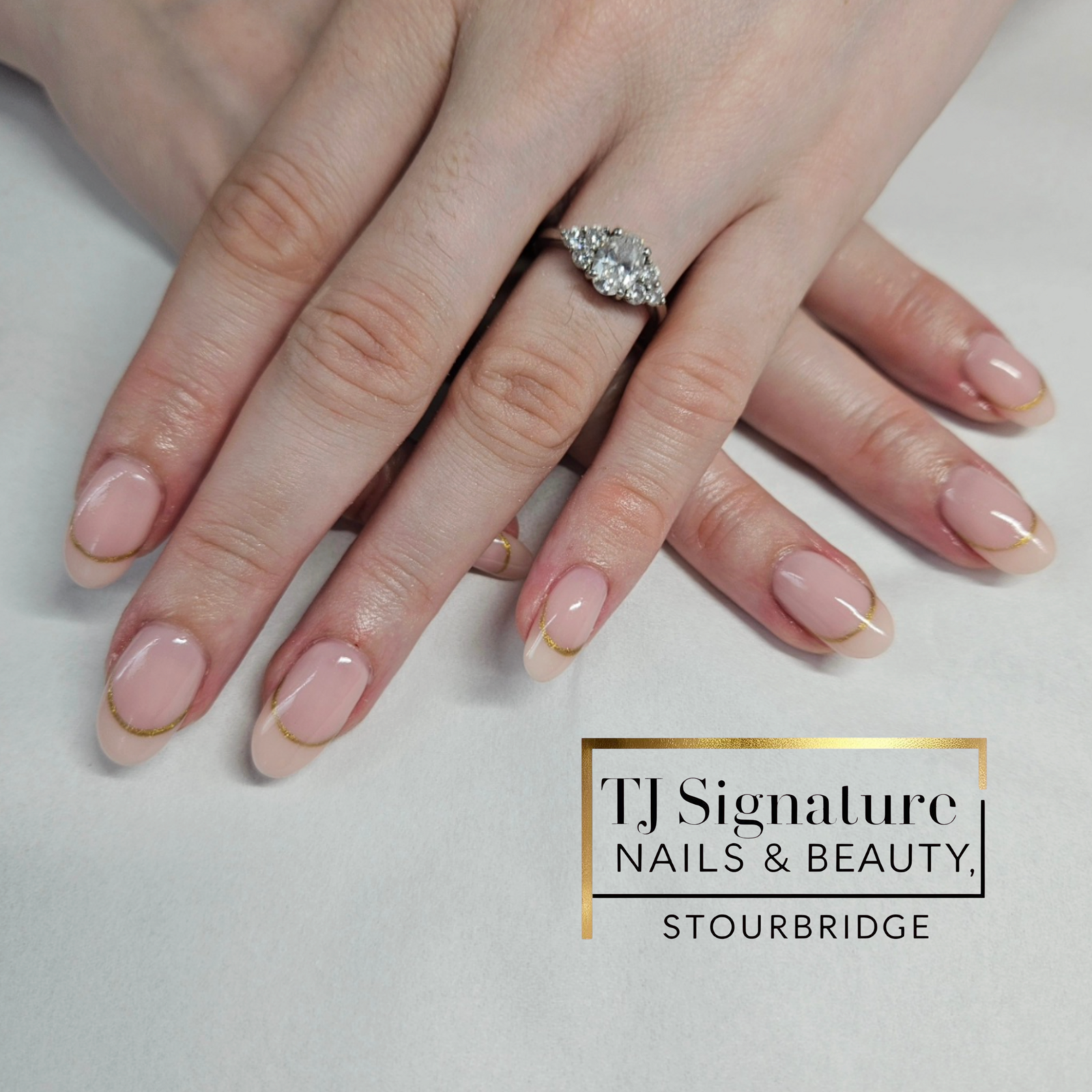 Effortlessly elegant – perfect for brides, events, or everyday chic.