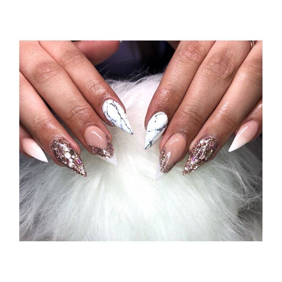 

#frenchfadenails #babyboomers #rosegoldnails #glitternails #marblenailS #edinburghnails