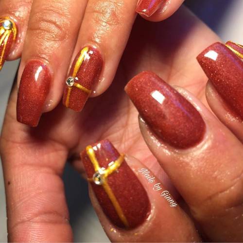 Christmas nails without being Christmassy please...  #nailsonfleek #nailsofinstagram #shiningclaws #nailsaddict #acrylic #gold