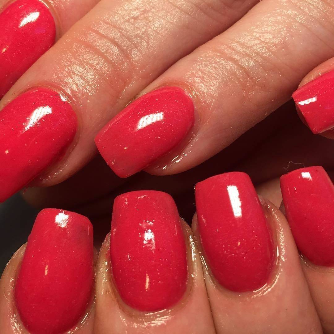 I’ve completely fallen in love with this colour... Louise picked well. Hand up if you like it too? ‍♀️‍♀️ #shiningclaws #nailsaddict #nails #beautytherapist #stilettonails #nailsofinstagram