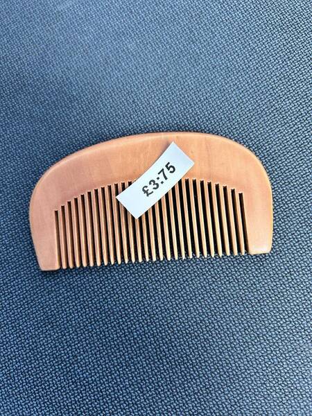Beard comb