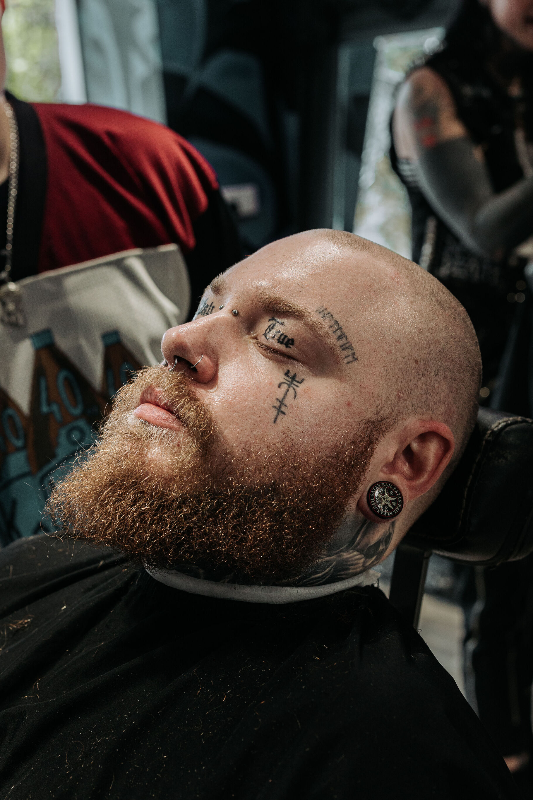 	•	Filename: beard-trim-buxton-barber.jpg Alt text: “Professional beard trim at KVL Hair barbershop in Buxton”