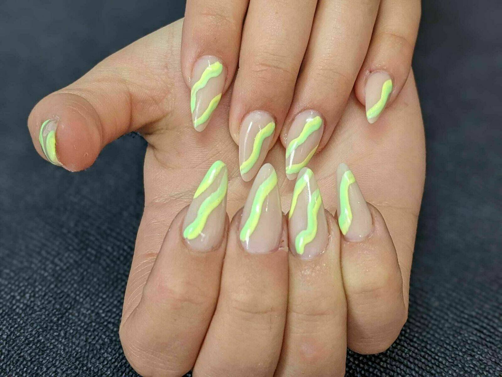 Nails 