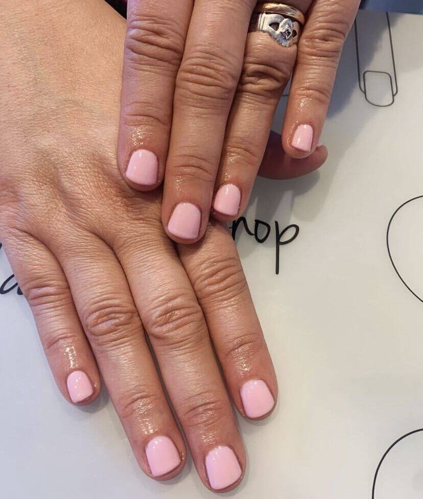 Pose de semi-permanent 