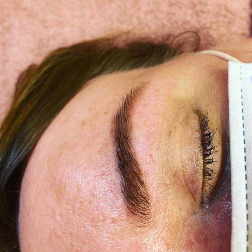 Brow tint,wax& trim ! Loving these natural brows 