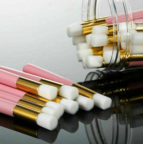 Brosse de nettoyage pour extensions de  cils 