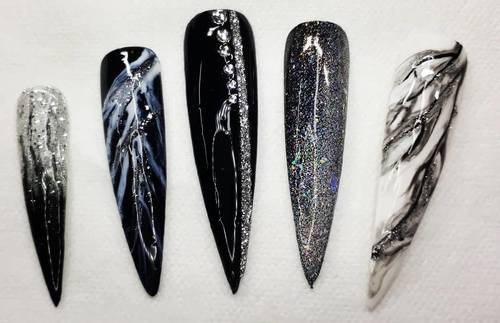 Must remember.....Less is more. Pfft! Who am I kidding....I'm a Nail Tech.... More is more!!!🤣🤣