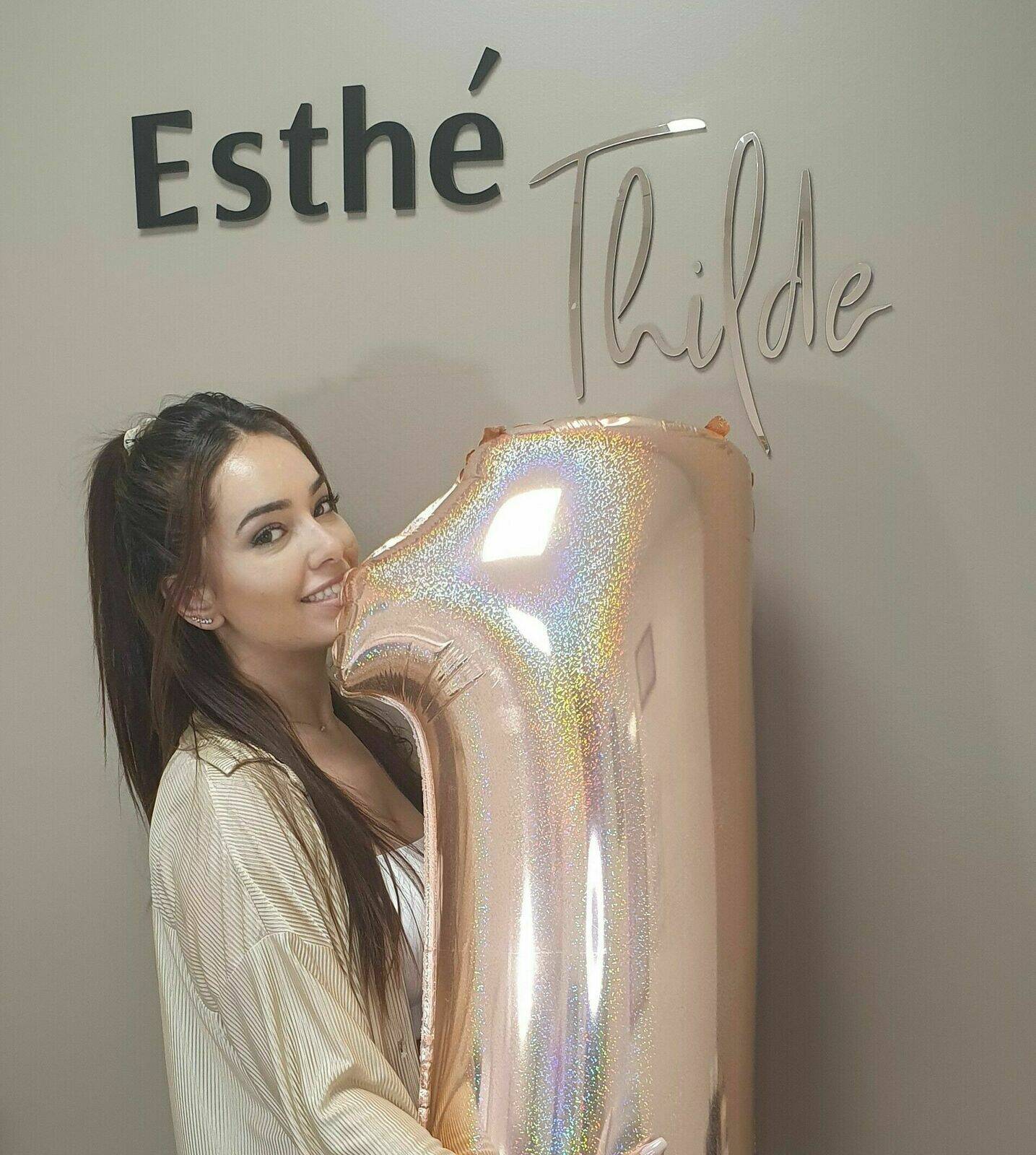 1 an d'Esthé'Thilde 