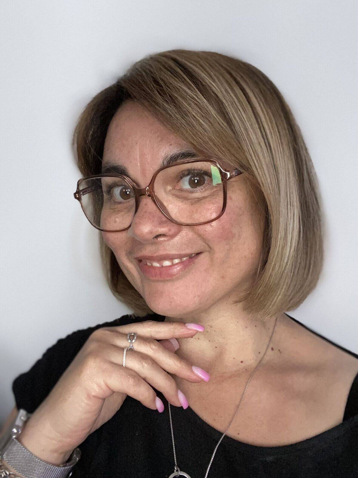 Je M’appelle Alexandra …
