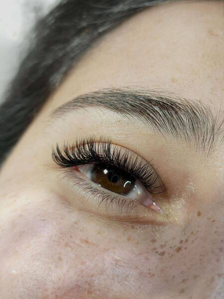 Extension de cils volume