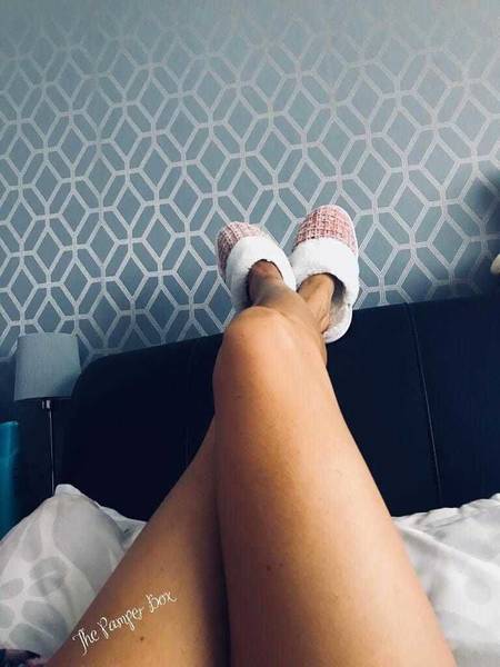 When one of your ladies sends and tags you in this pic, how gorgeous is this an advert for my tans!!! Love it 🤎