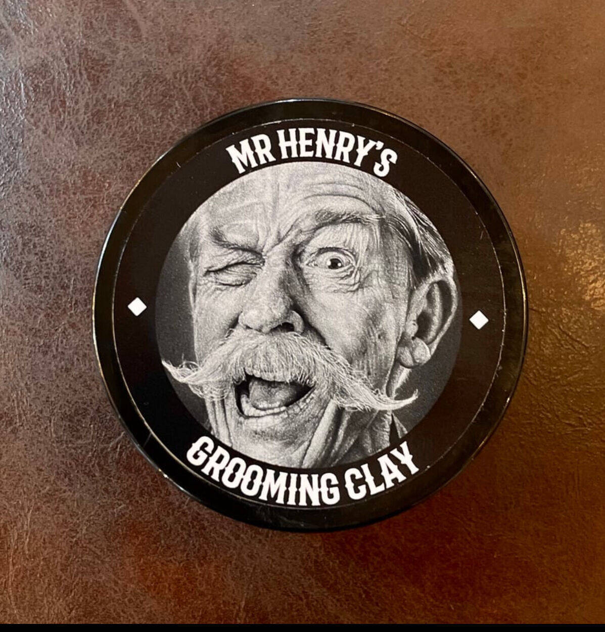 Grooming clay 