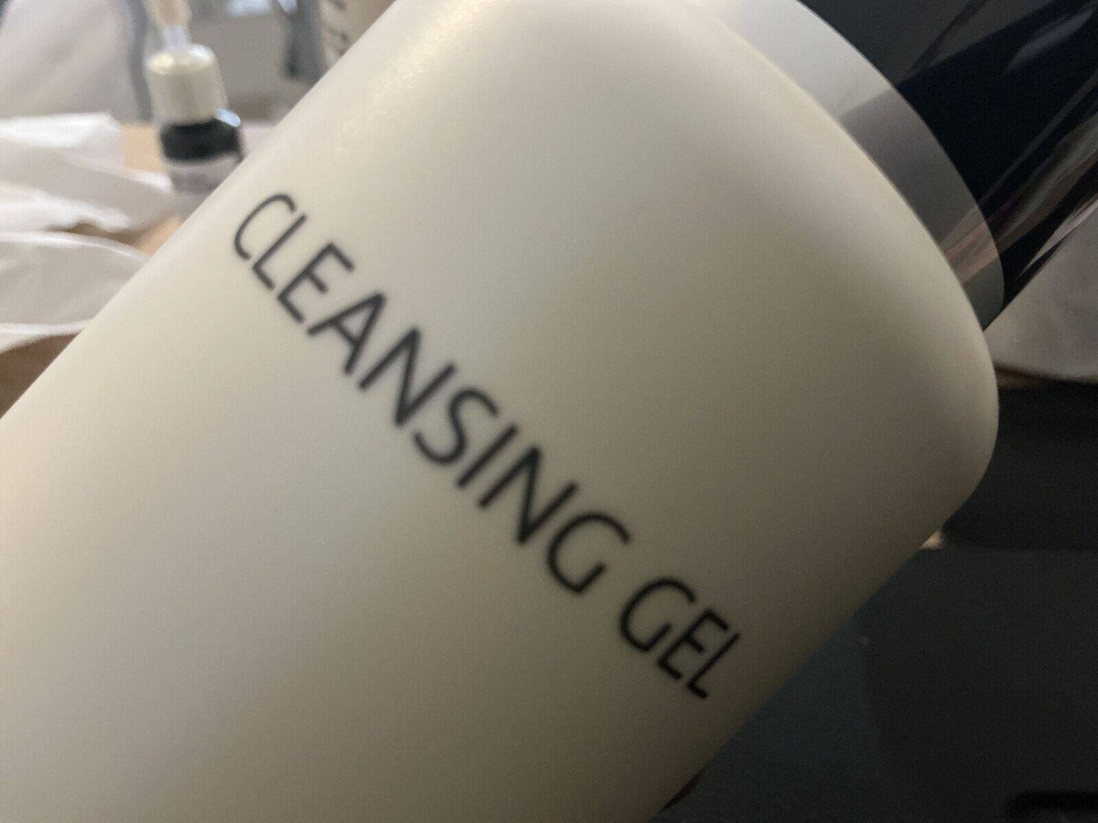 DB CLEANSING GEL 200ml (1018)