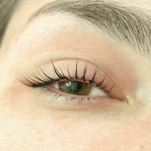 Rehaussement de cils + teinture