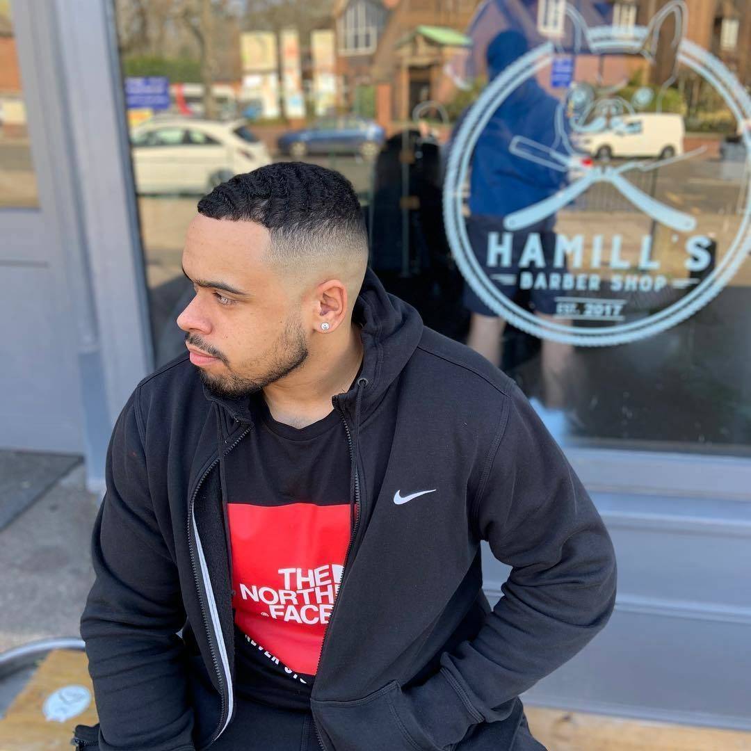 FRESH FADE FRIDAYS 
 @montana_mac23  Cut by @barberadam1