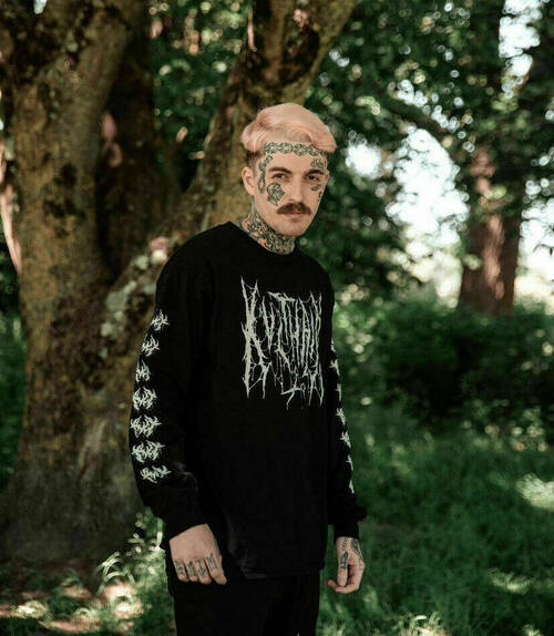 	•	Filename: kids-haircut-buxton.jpg Alt text: “Kids haircut at KVL Hair barbershop in Buxton”