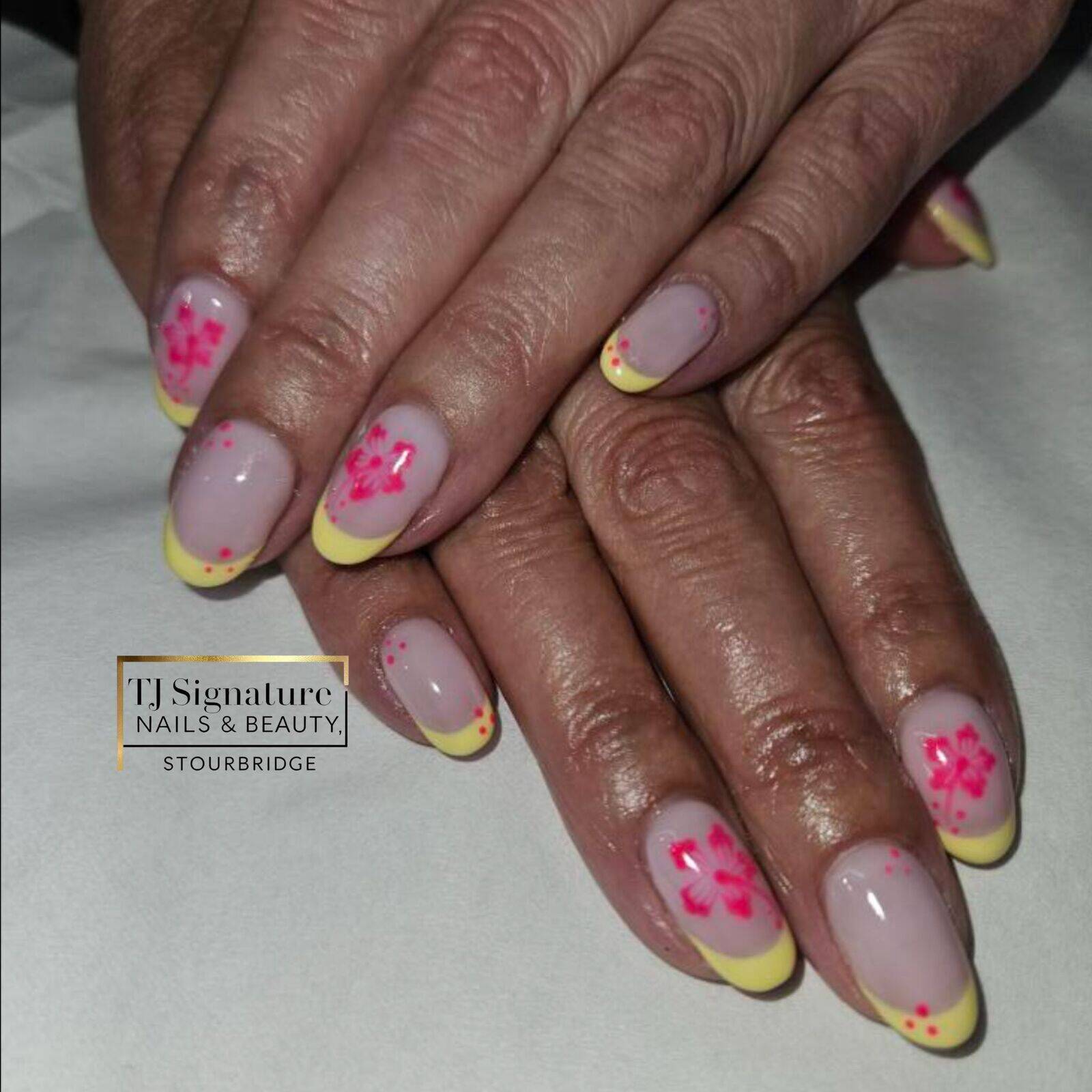 Sunshine in a bottle! 🌞🌺